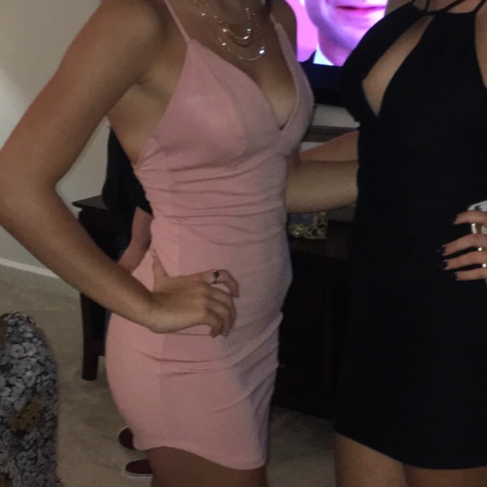 Pink bodycon dress